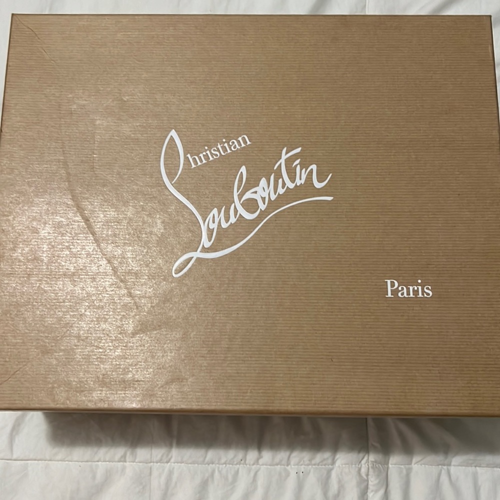 Boots like new! Wore 1 time.